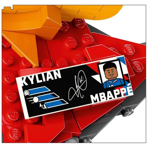 LEGO® Edition Football Kylian Mbappé (43013) image 9