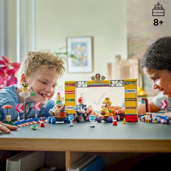LEGO® Super Mario™ Mario Kart™ – Baby Peach & Grand Prix Set (72036) image 1