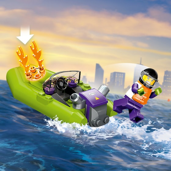 LEGO® City Fire Rescue Boat (60373) image 11