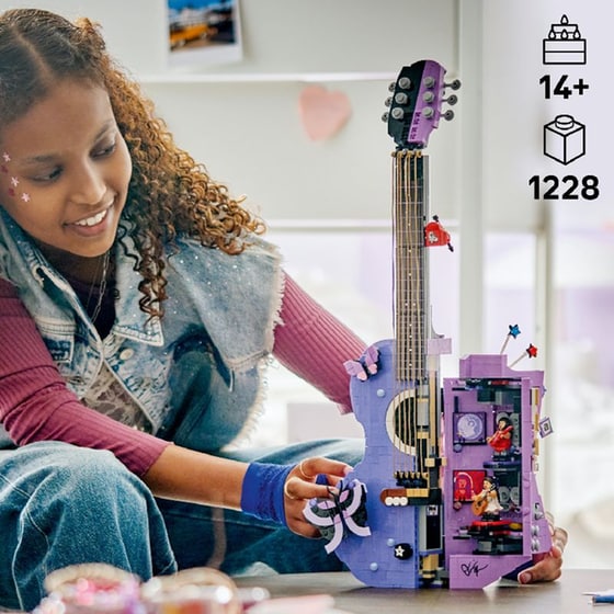 LEGO® Editions Olivia Rodrigo’s Dual Guitar (43031) image 1