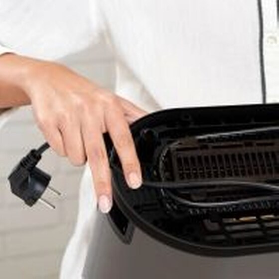 BLACK & DECKER BXTOA901E 2 Θέσεων 900W Ασημί image 4