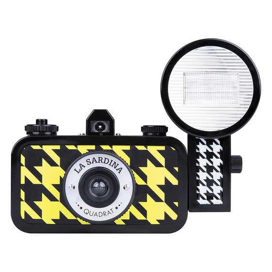 Film Camera Lomo La Sardina & Flash Quadrat image 0