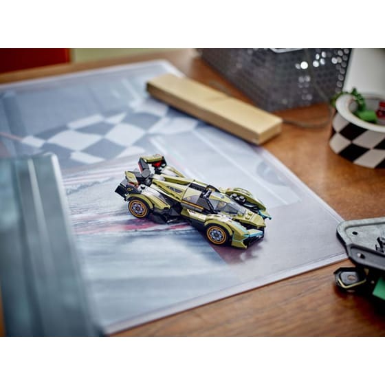 LEGO® Speed Champions Lamborghini Lambo V12 Vision GT Super Car (76923) image 2