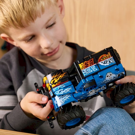 LEGO® Technic Monster Jam™ Grave Digger™ Φωτιά και Πάγος (42219) image 4