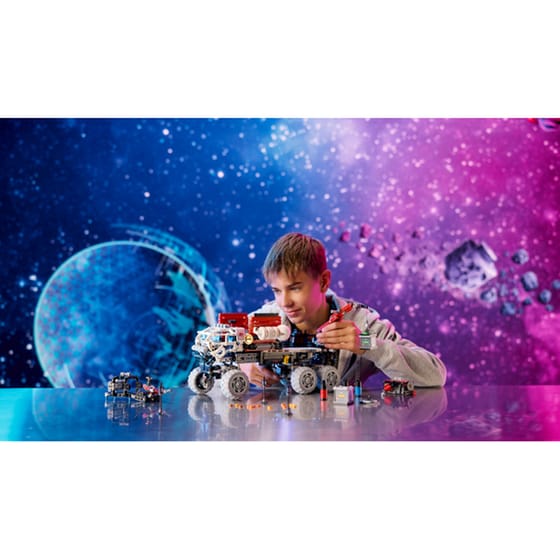 LEGO® Technic Space Mars Crew Exploration Rover (42180) image 5