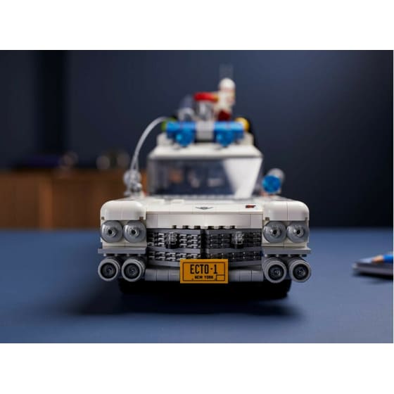LEGO® Icons Ghostbusters Ecto-1 (10274) image 7