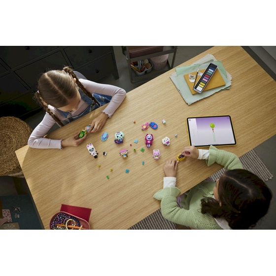 LEGO® Gabby’s Dollhouse: Gabby's Brick-Built Cat Friends (11215) image 4