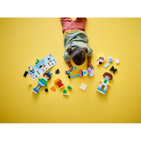 LEGO® Duplo Buildable People with Big Emotions (10423) image 7