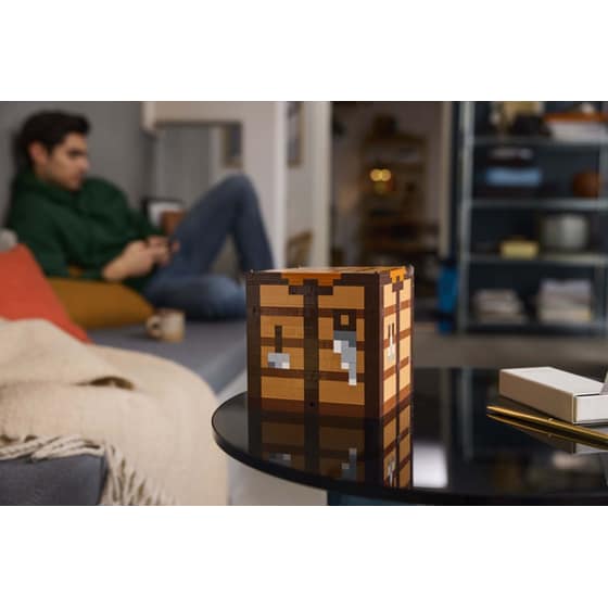 LEGO® Minecraft The Crafting Table (21265) image 15