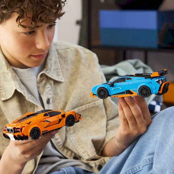 LEGO® Speed Champions Lamborghini Revuelto & Huracán STO (77238) image 3