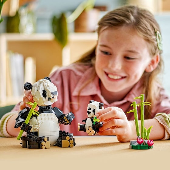 LEGO® Creator 3σε1 Άγρια Ζώα: Οικογένεια Πάντα (31165) image 4