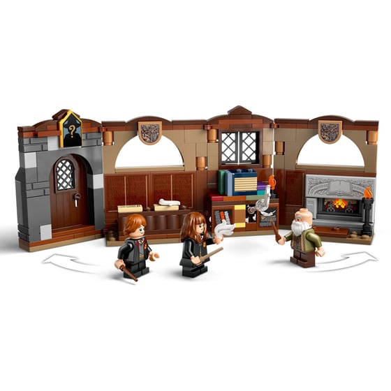 LEGO® Harry Potter Hogwarts™ Castle: Charms Class (76442) image 2