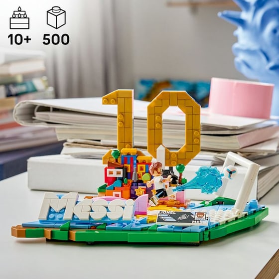 LEGO® Editions Lionel Messi Οι Καλύτερες Ποδοσφαιρικές Στιγμές (43011) image 1