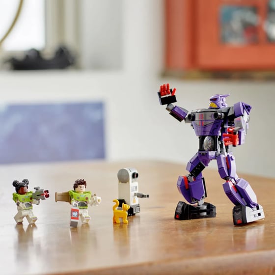 LEGO® Disney Lightyear Zurg Battle (76831) image 7