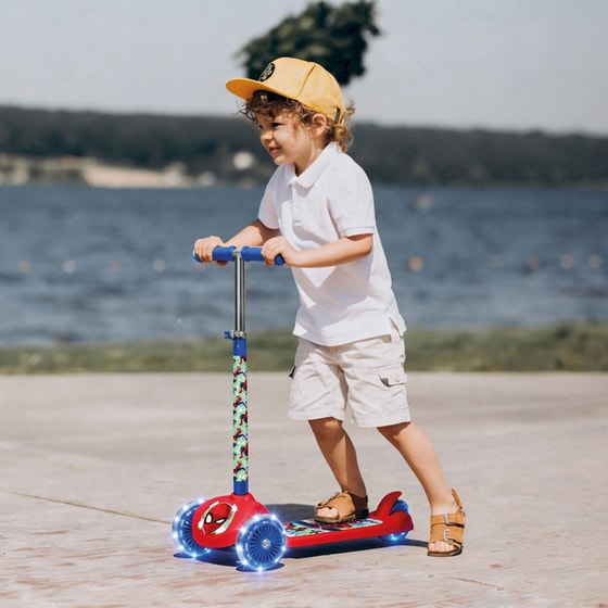 Παιχνιδολαμπάδα Παιδικό Πατίνι Τρίτροχο AS Scooter Plus Spiderman με Φωτιζόμενες Ρόδες image 4