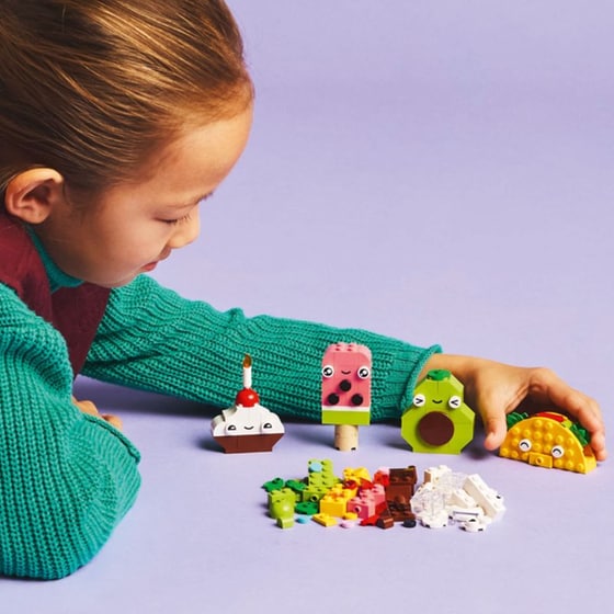LEGO® Classic Creative Food Friends (11039) image 10