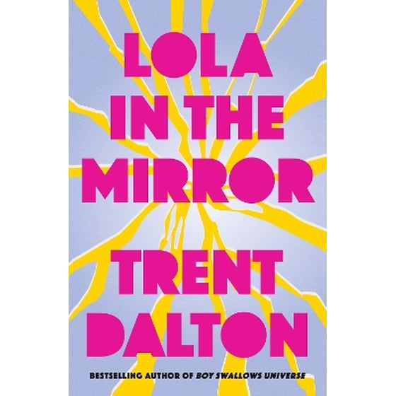 Lola in the Mirror image 0