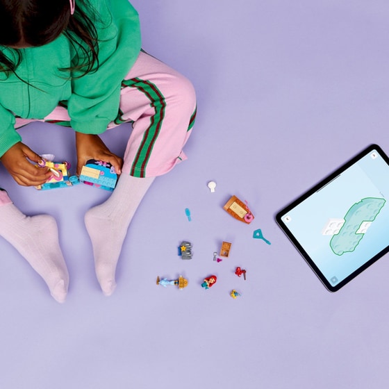 LEGO® Disney Princess Ariel's Magical Mini Palace (43285) image 3