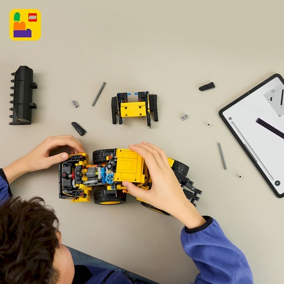 LEGO® Technic Φορτωτής Volvo L120 Electric (42209) image 8