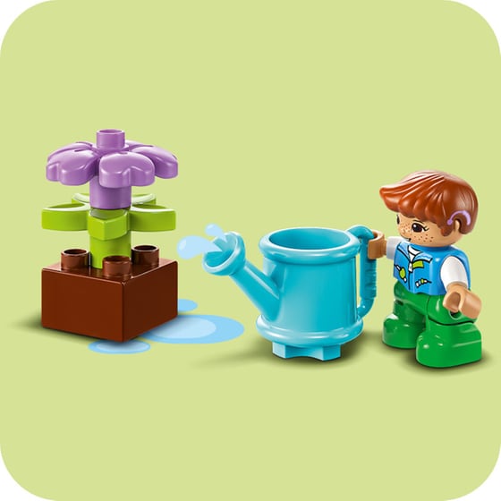LEGO® Duplo Caring for Bees & Beehives (10419) image 11