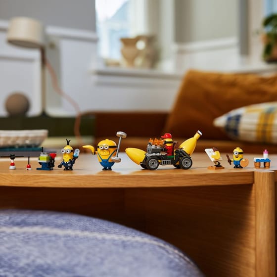 LEGO® Despicable Me Minions and Banana Car (75580) image 9