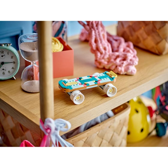 LEGO® Creator Retro Roller Skate (31148) image 5