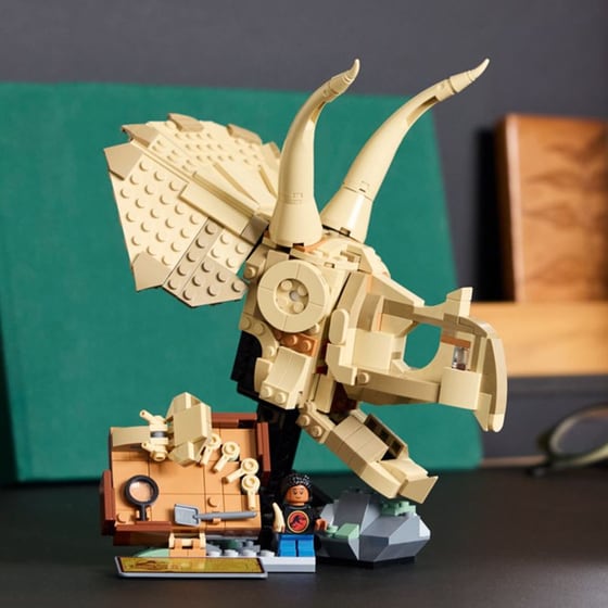LEGO® Jurassic World Dinosaur Fossils: Triceratops Skull (76969) image 11