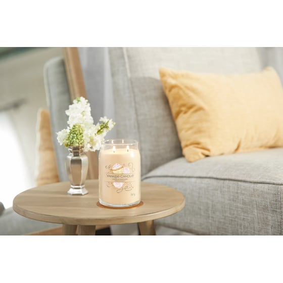 Κερί Yankee Candle Vanilla Cupcake 9.3x15.7cm - Κίτρινο image 1