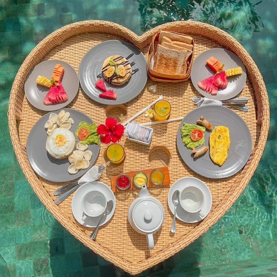 Δίσκος Πισίνας Floating Breakfast 80 cm Καρδιά - Μπεζ image 0
