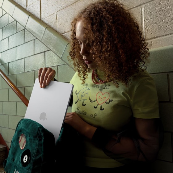 Apple MacBook Air with M5 Chip 15.3" QHD (Apple M5/24GB/1TB SSD/MacOS) Sky Blue image 6