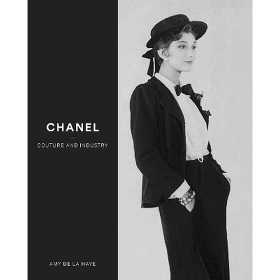 Chanel image 0
