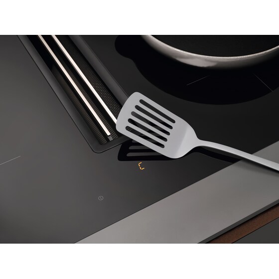 MIELE KMDA7473-1FR 80.6 cm Μαύρο Επαγωγική Εστία Αυτόνομη image 4
