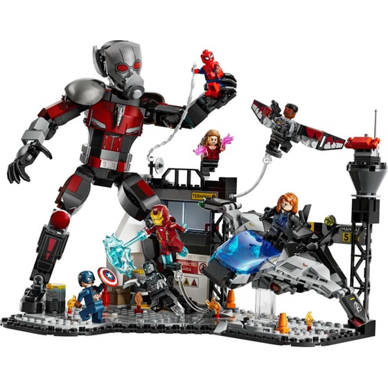 LEGO® Marvel Captain America: Civil War Action Battle (76314) image 3