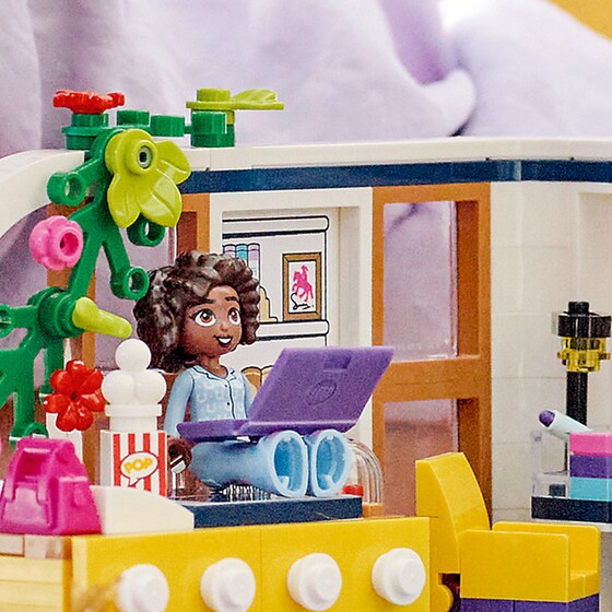 LEGO® Friends Aliya's Room (41740) image 9