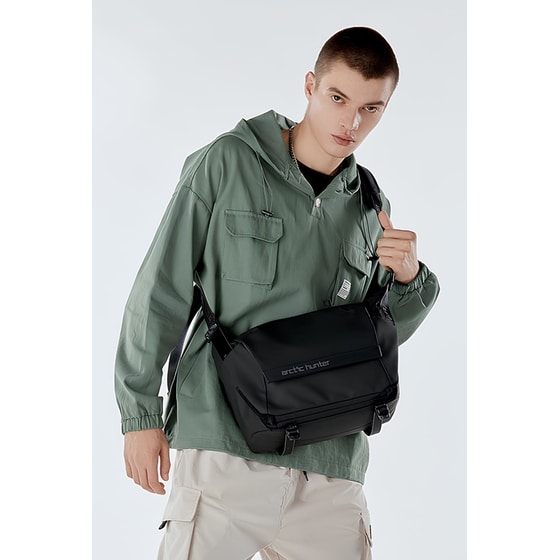 Τσαντάκι Ώμου Arctic Hunter K00152 με Θήκη Tablet -13lt - Μαύρο image 10