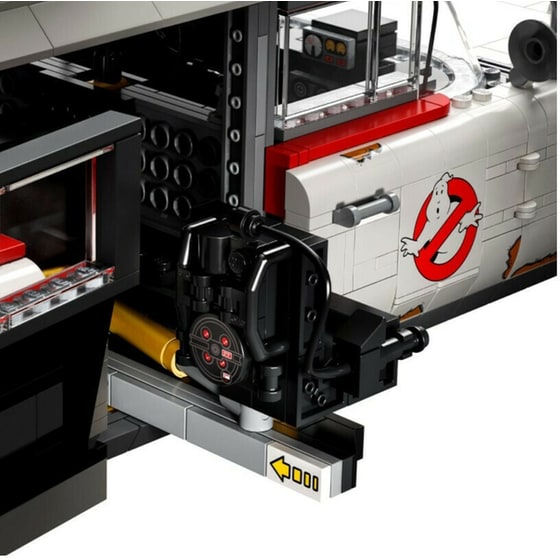 LEGO® Icons Ghostbusters Ecto-1 (10274) image 2