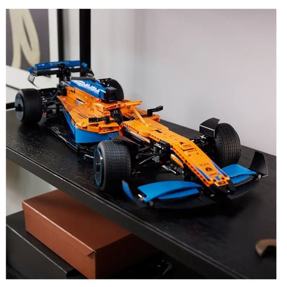 LEGO® Technic Αγωνιστικό Αυτοκίνητο McLaren Formula 1™ (42141) image 3