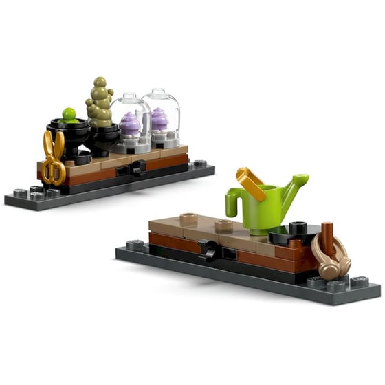 LEGO® Harry Potter™ Κάστρο Χόγκουαρτς: Μάθημα Βοτανολογίας (76445) image 3