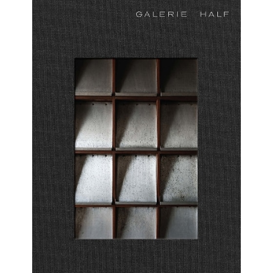 Galerie Half image 0