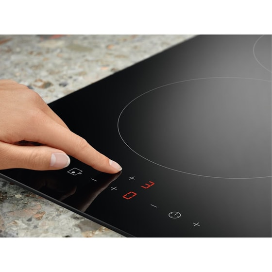 ELECTROLUX LIT30231C 30 cm Μαύρο Εστία Επαγωγική Αυτόνομη image 5