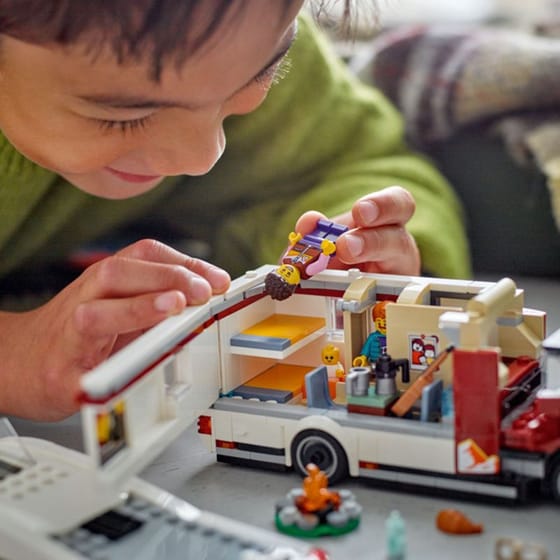 LEGO® City Holiday Adventure Camper Van (60454) image 7