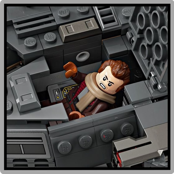 LEGO® Star Wars The Onyx Cinder (75374) image 3