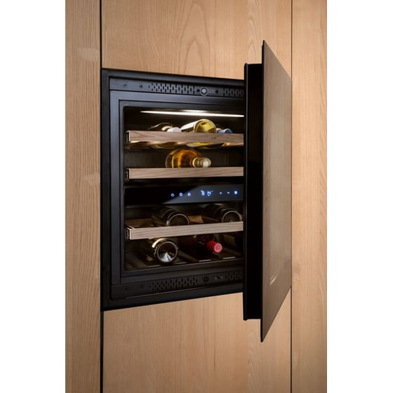BERTAZZONI RWC60B4DNRP για 24 Μπουκάλια Μαύρο Πλήρως Εντοιχιζόμενος Συντηρητής Κρασιών image 2