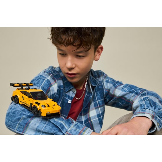 LEGO® Speed Champions Porsche 911 GT3 RS Super Car (77239) image 5