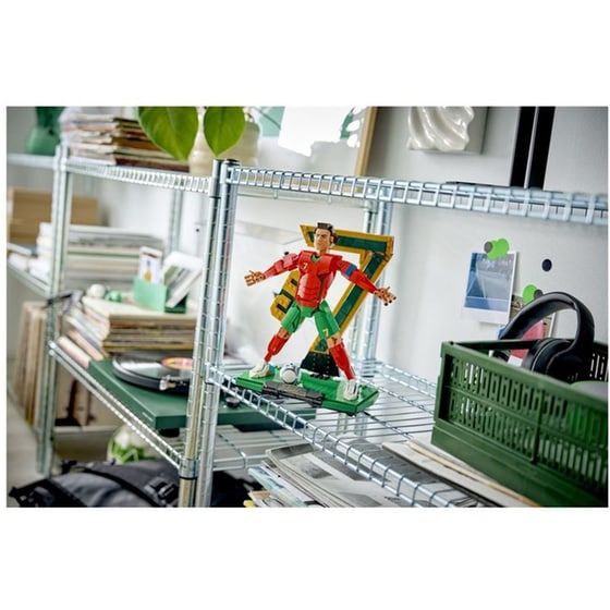 LEGO® Edition Football Cristiano Ronaldo (43016) image 14