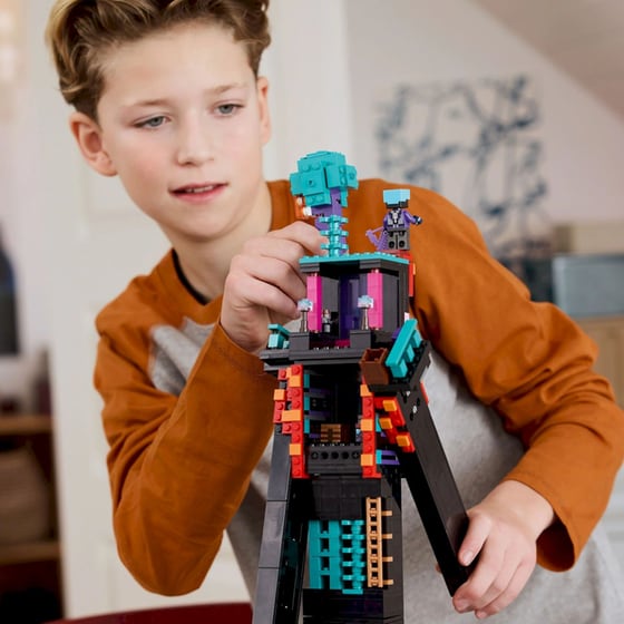 LEGO® Minecraft® The Enderman Tower (21279) image 12