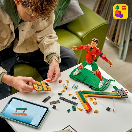 LEGO® Editions Cristiano Ronaldo Θρύλος του Ποδοσφαίρου (43016) image 8