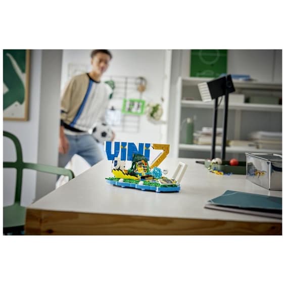 LEGO® Edition Football Vini Jr. (43027) image 17