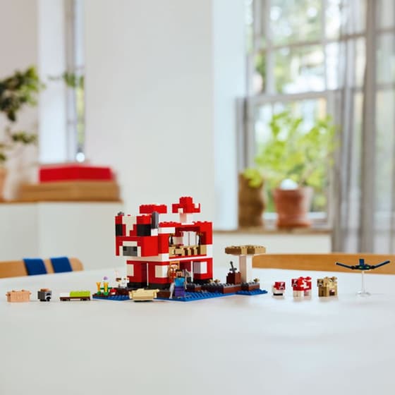 LEGO® Minecraft The Mooshroom House (21270) image 8