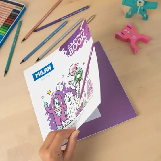 Colouring Book Milan με Alien Invasion image 5